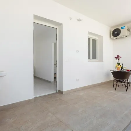 Apartment Borgo Climmena By Barbarhouse Torre Colimena